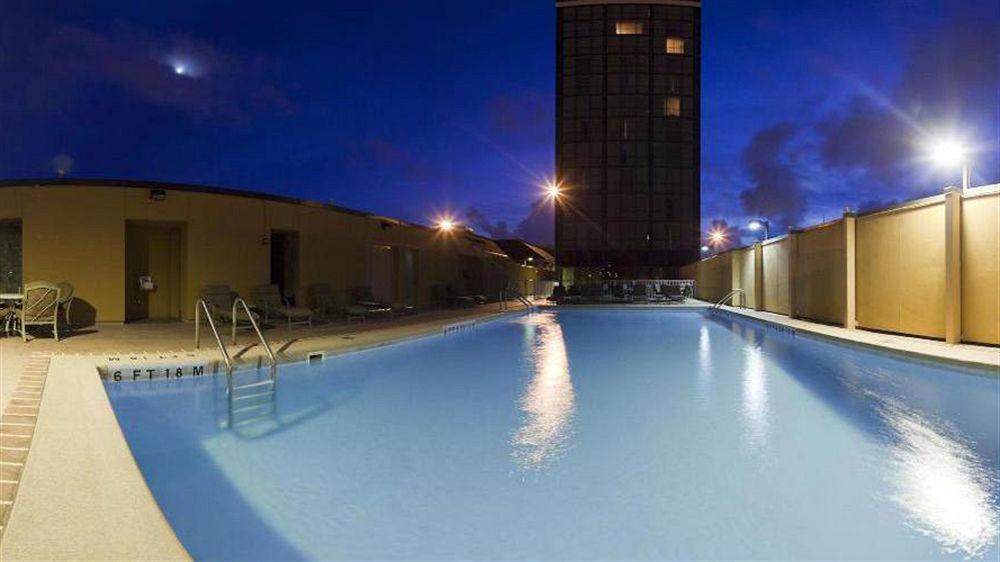 Готель Crowne Plaza Pensacola Grand Екстер'єр фото