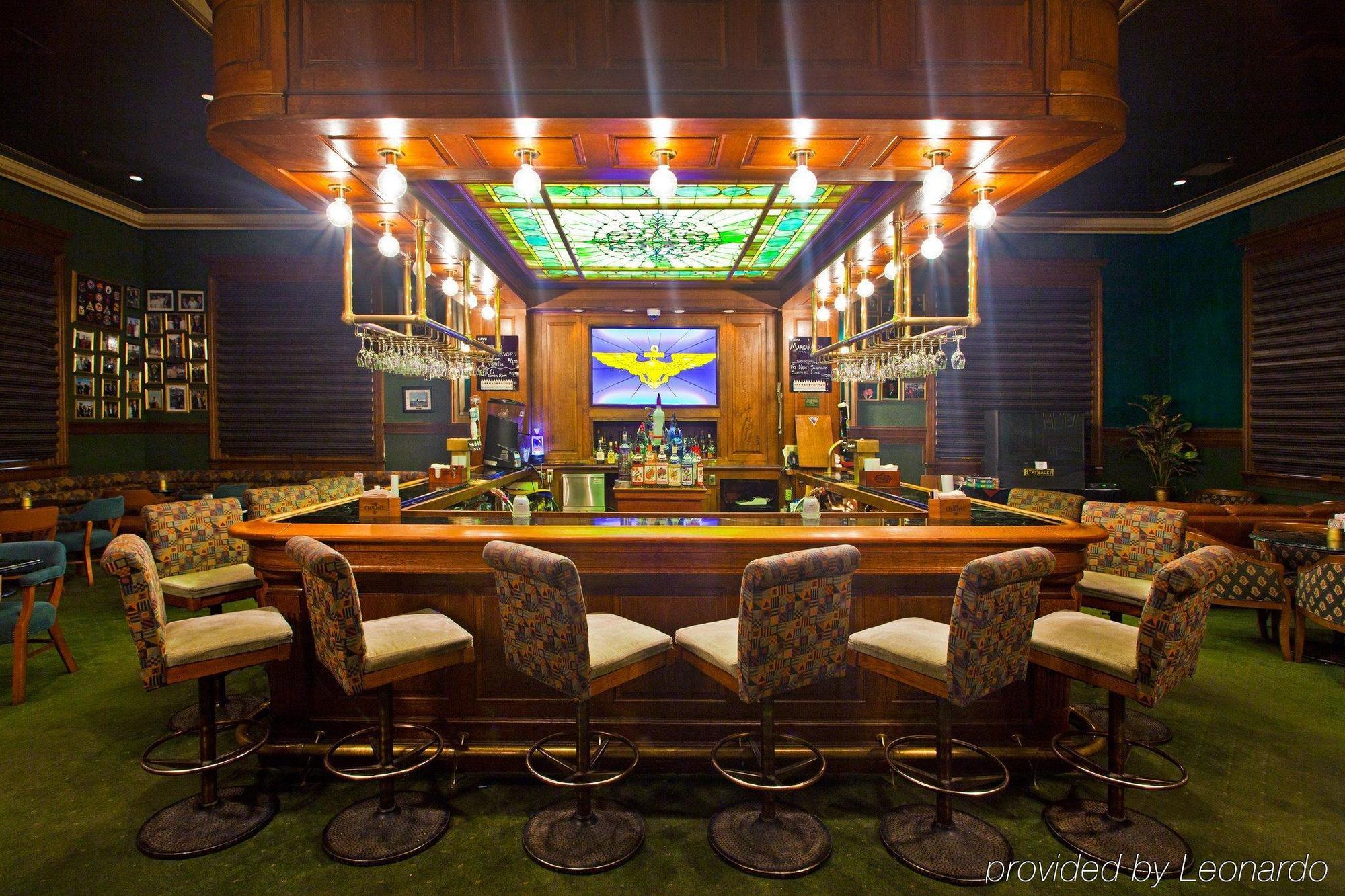 Готель Crowne Plaza Pensacola Grand Ресторан фото