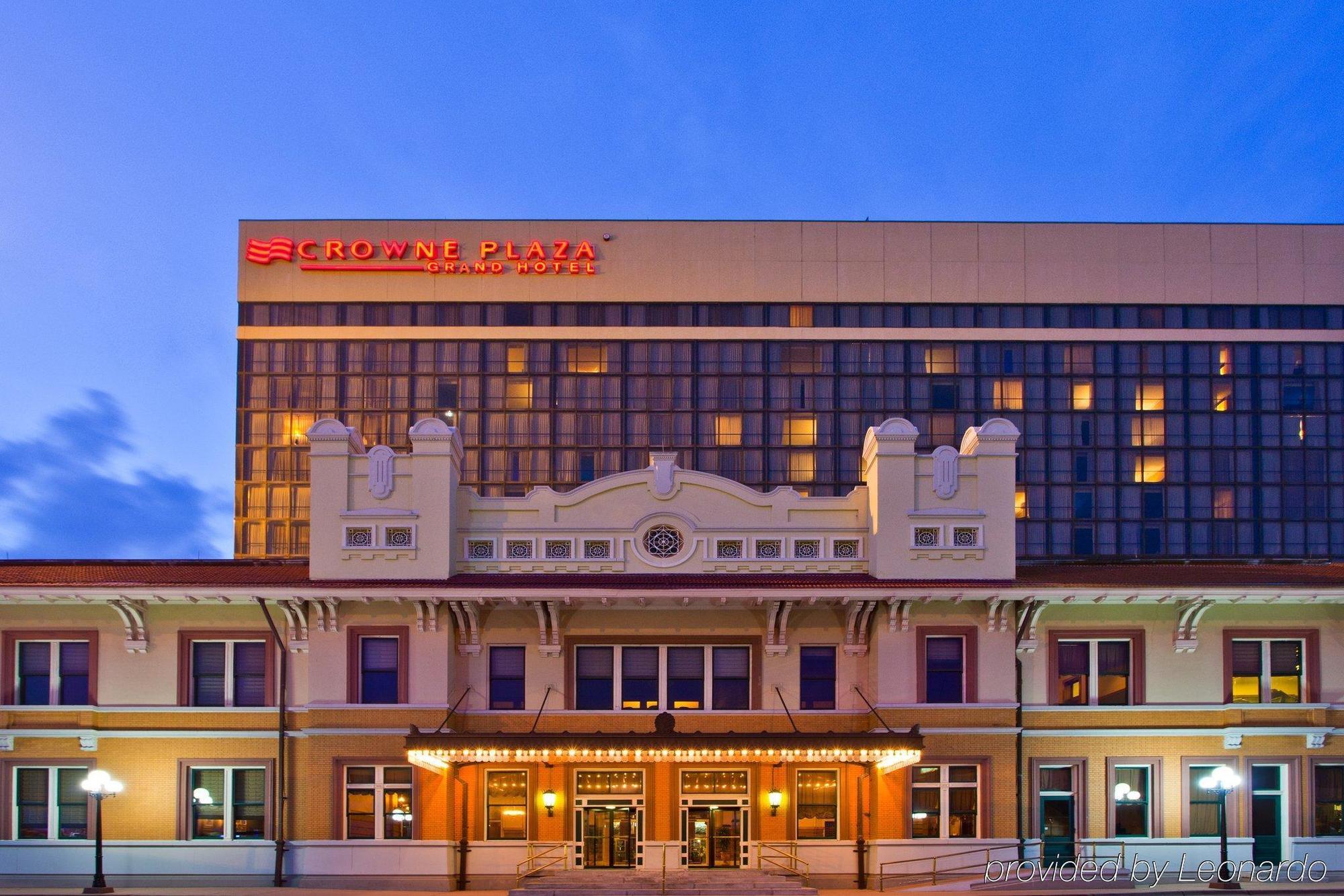 Готель Crowne Plaza Pensacola Grand Екстер'єр фото