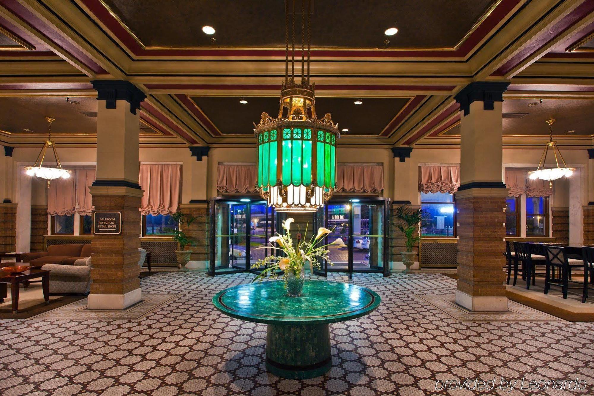 Готель Crowne Plaza Pensacola Grand Інтер'єр фото
